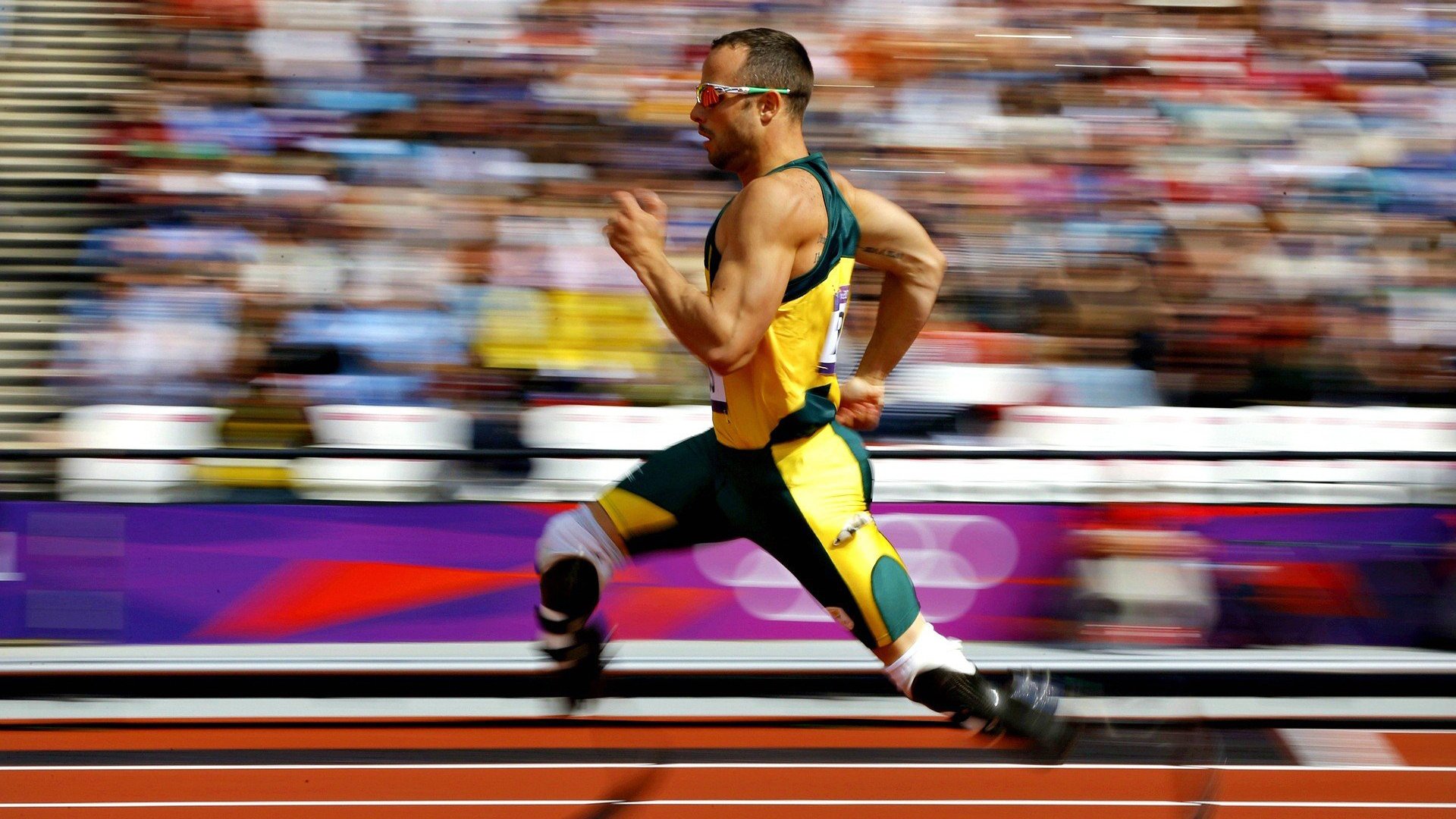 多平台推行足球文化微电影，弘扬体育精神，足球专题片